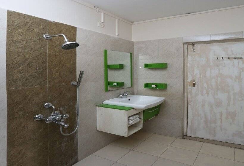 هتل O New Mega Palace