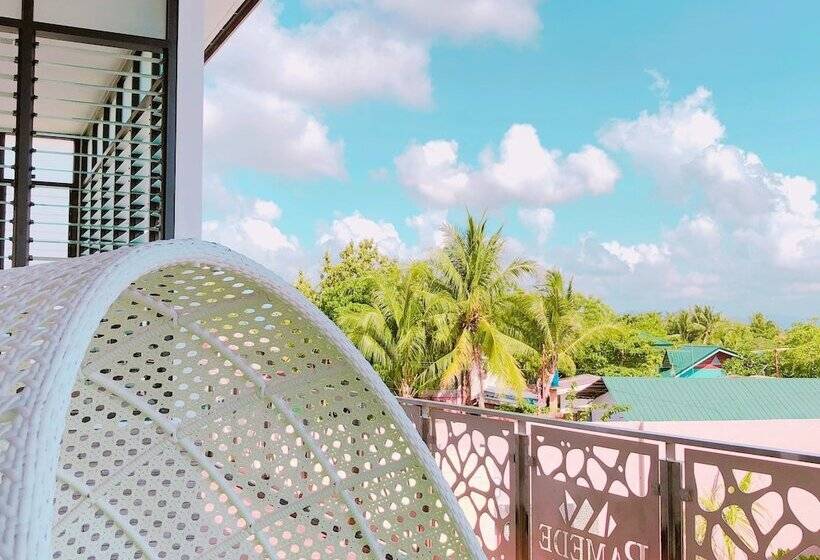 בית מלון כפרי Ramede Resort