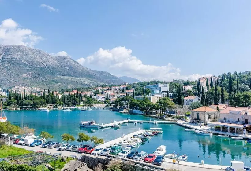 Majatalo Apartments & Rooms Mihajica