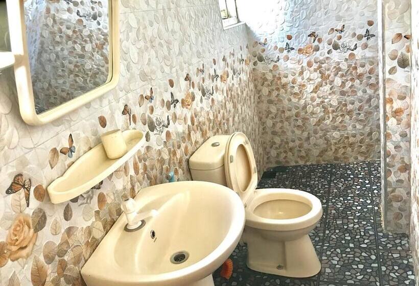 بنسيون Nuwara Eliya Redrock Guest