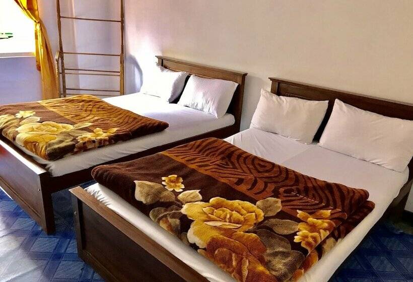 بنسيون Nuwara Eliya Redrock Guest