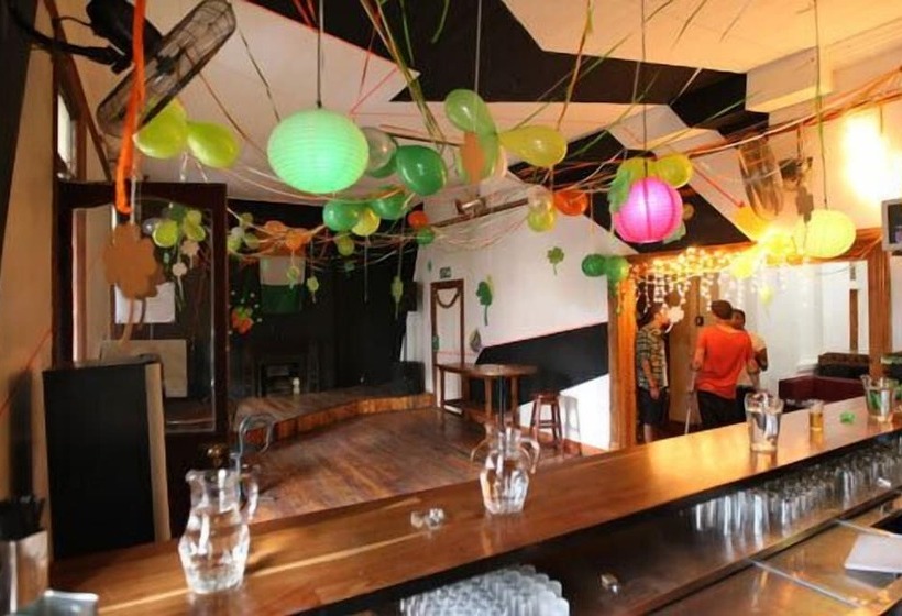 Carnival Court Backpackers   Hostel