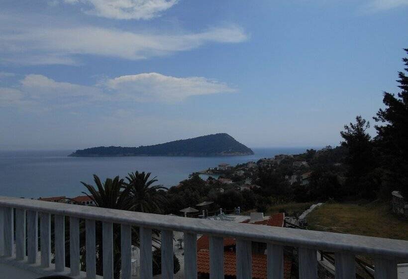 فندق Kinira Beach