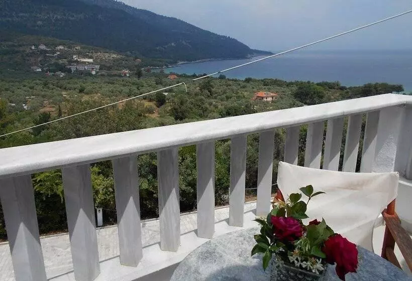 Hotelli Kinira Beach