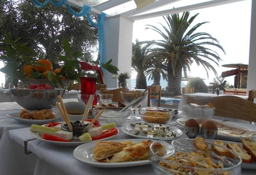 فندق Kinira Beach