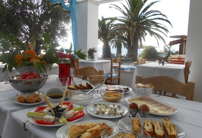 فندق Kinira Beach