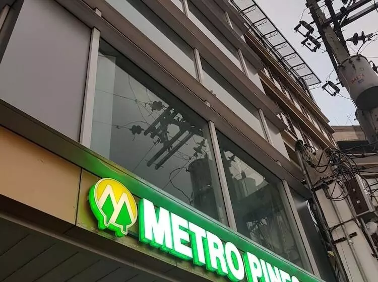 ホテル Metro Pines Inn