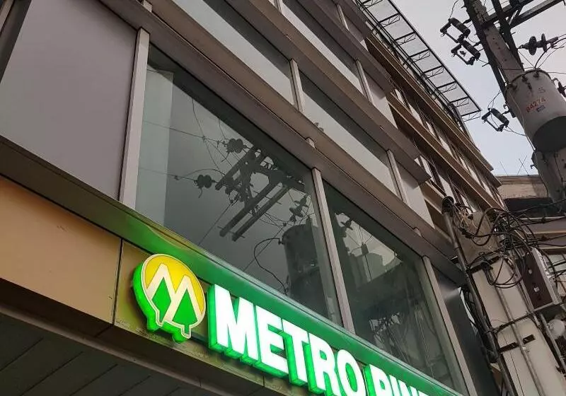 ホテル Metro Pines Inn