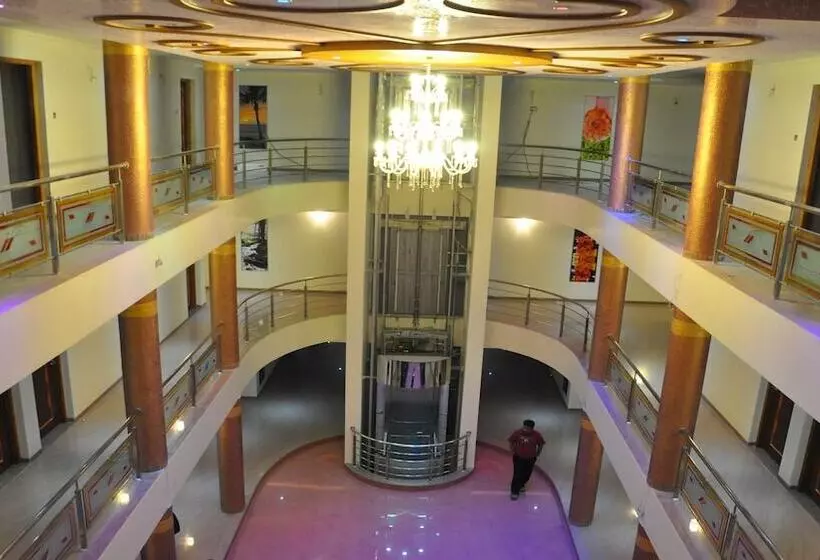 Palette   Hotel Ocean Inn