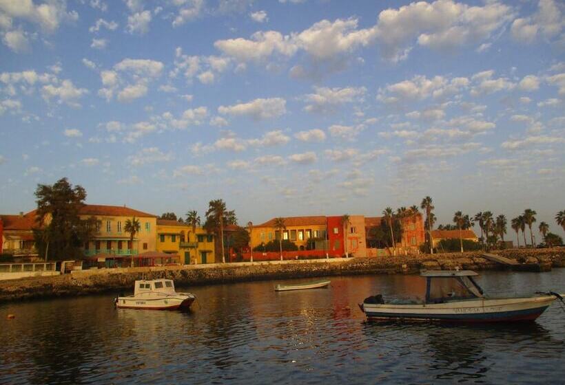 پانسیون Chez Eric