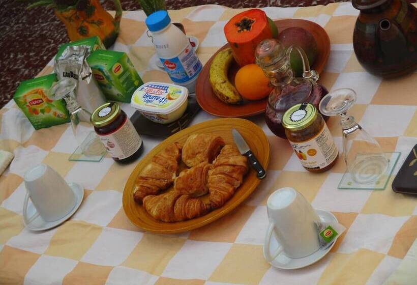 پانسیون Chez Eric