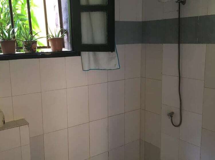 پانسیون Chez Eric