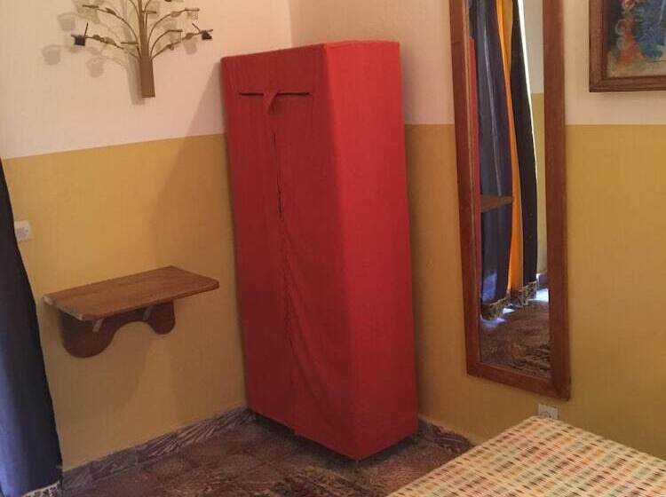 پانسیون Chez Eric