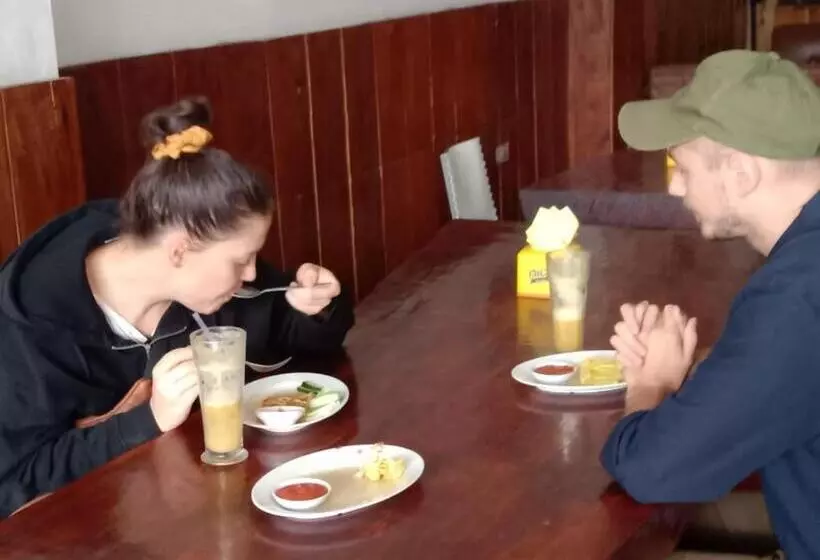 Majatalo Mexico Berastagi