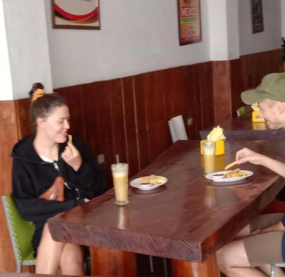 بنسيون Mexico Berastagi