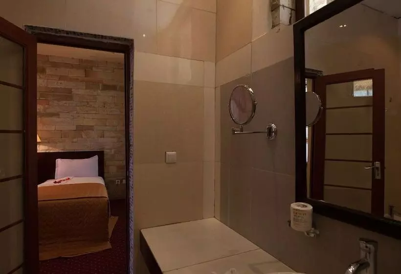 Adulala Resort & Spa