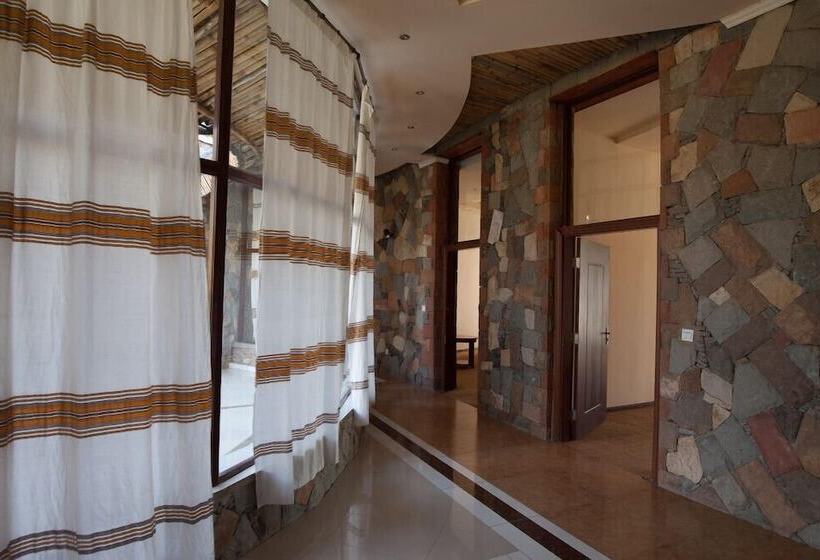 Adulala Resort & Spa