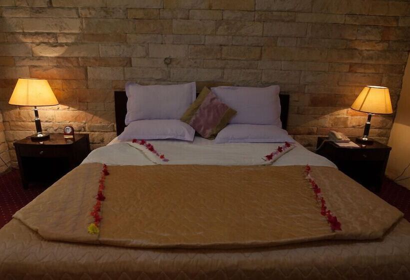 Adulala Resort & Spa