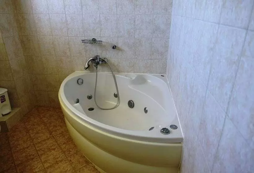 Aristides Homes