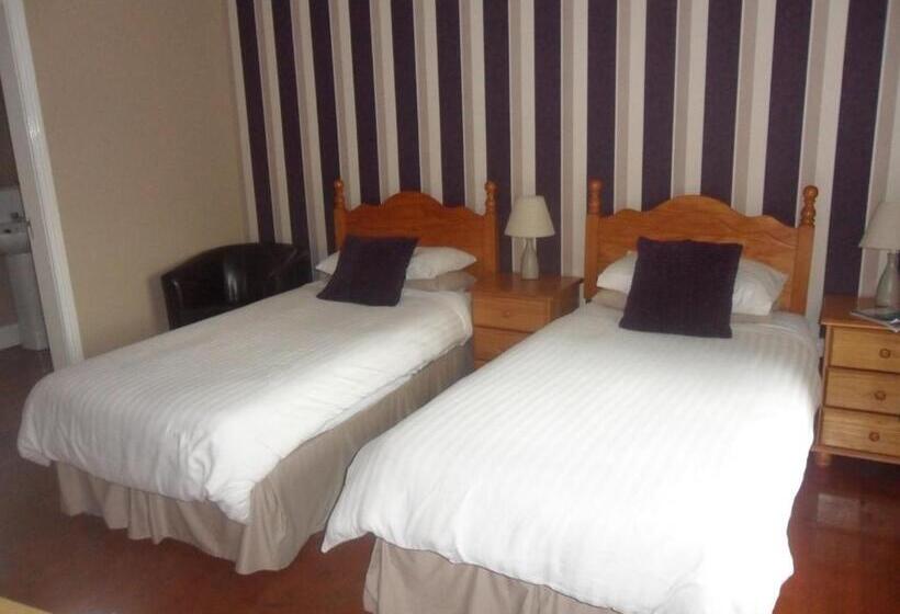 مبيت وإفطار Dergfield House