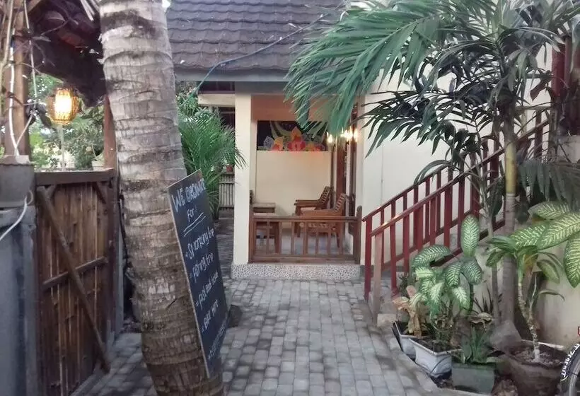 تختخواب و صبحانه Mangga Homestay Gili Air