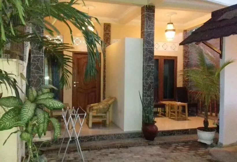 تختخواب و صبحانه Mangga Homestay Gili Air