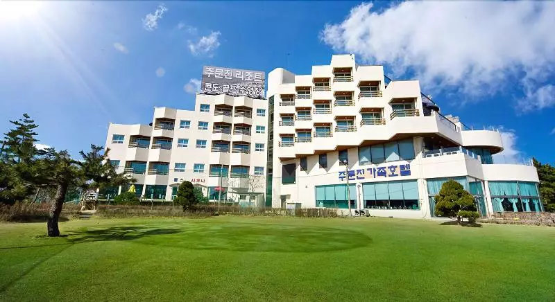 Benikea San&bada Jumunjin Resort