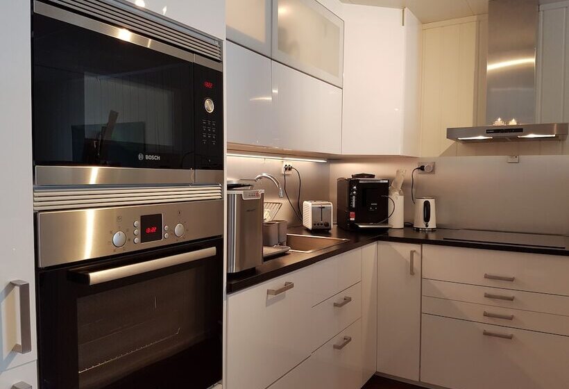 Bjørn & Bibbi S Apartments
