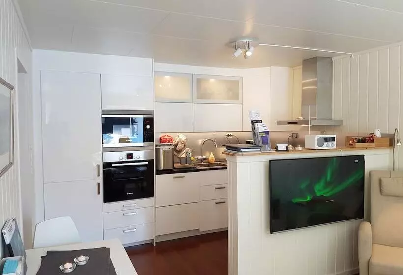 Bjørn & Bibbi S Apartments