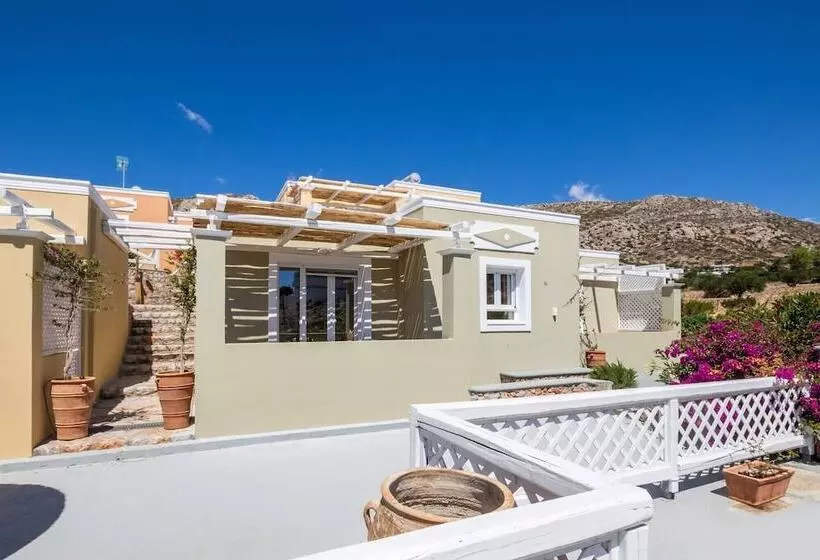 Elaia Villas