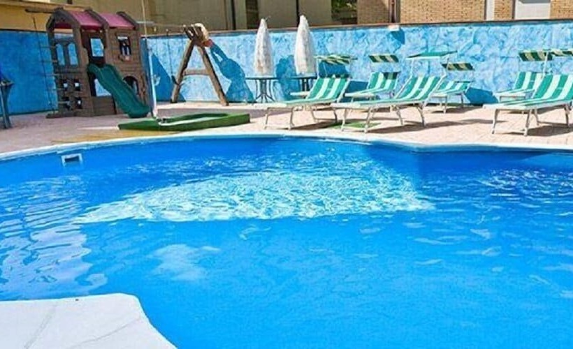 בית מלון כפרי Astor