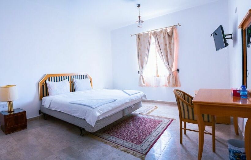 هتل Hoota Guest House