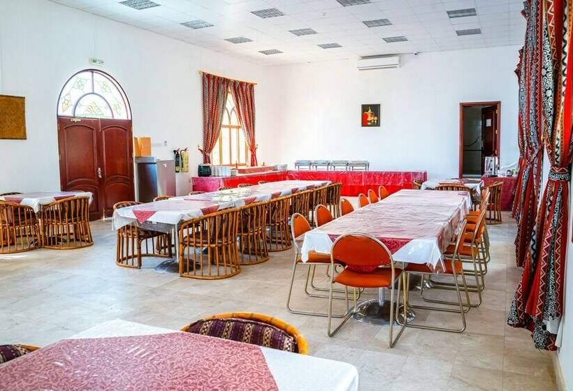 هتل Hoota Guest House