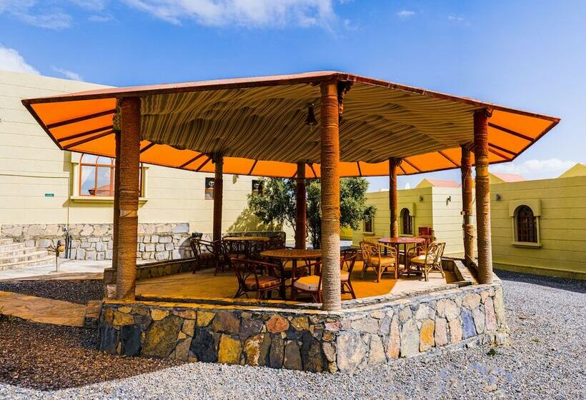 هتل Hoota Guest House