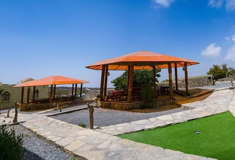 هتل Hoota Guest House