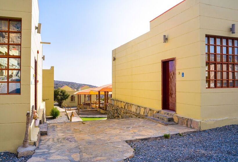 هتل Hoota Guest House