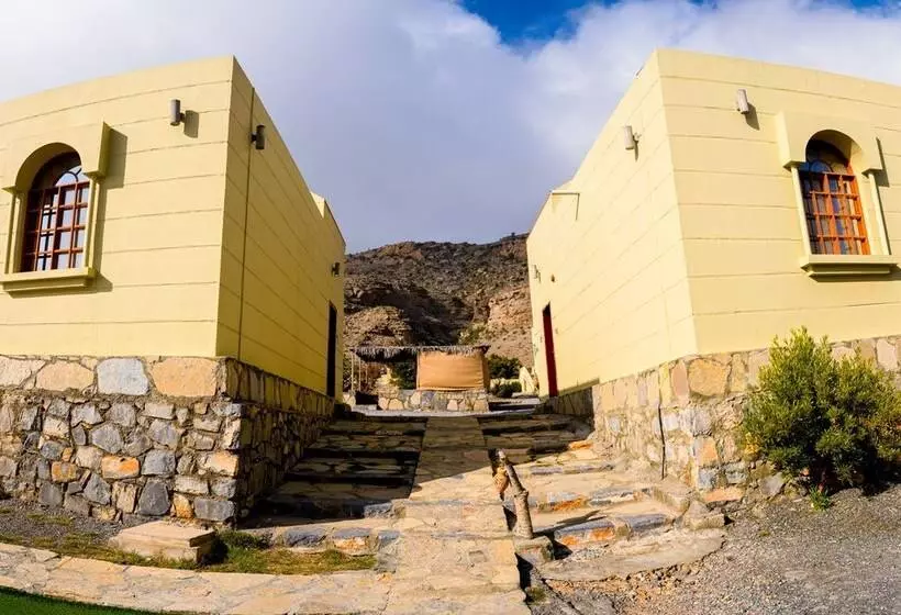 هتل Hoota Guest House