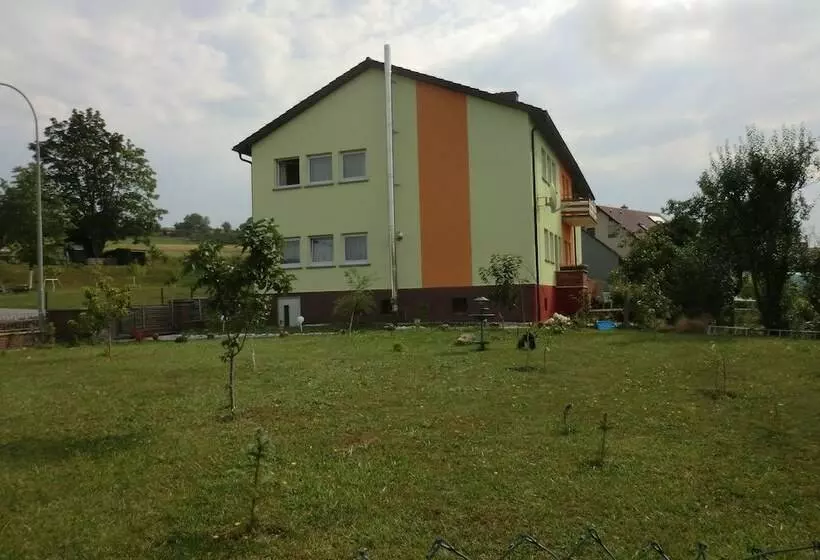 Majatalo Gästezimmer Vogelsberg