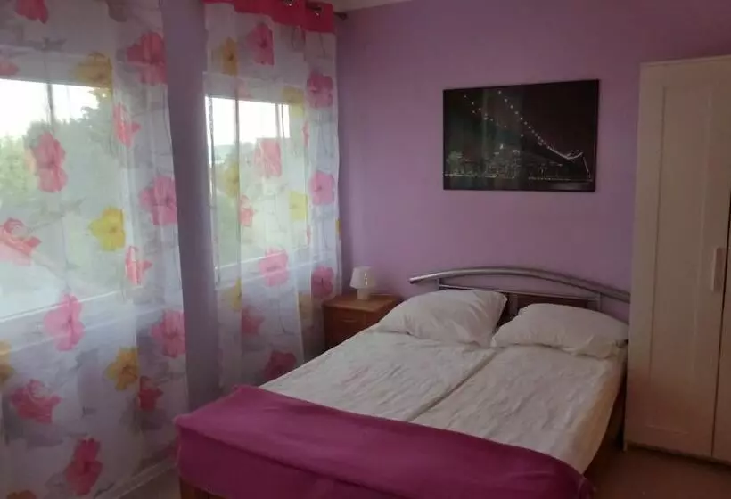 Majatalo Gästezimmer Vogelsberg