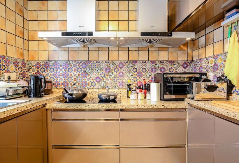 פנסיון Hangzhou Tom's Home