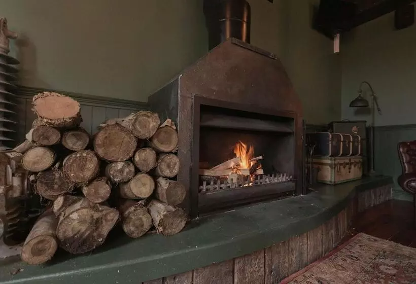 The Royal Hotel Featherston   Boutique