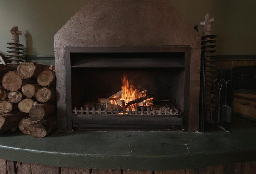 The Royal Hotel Featherston   Boutique