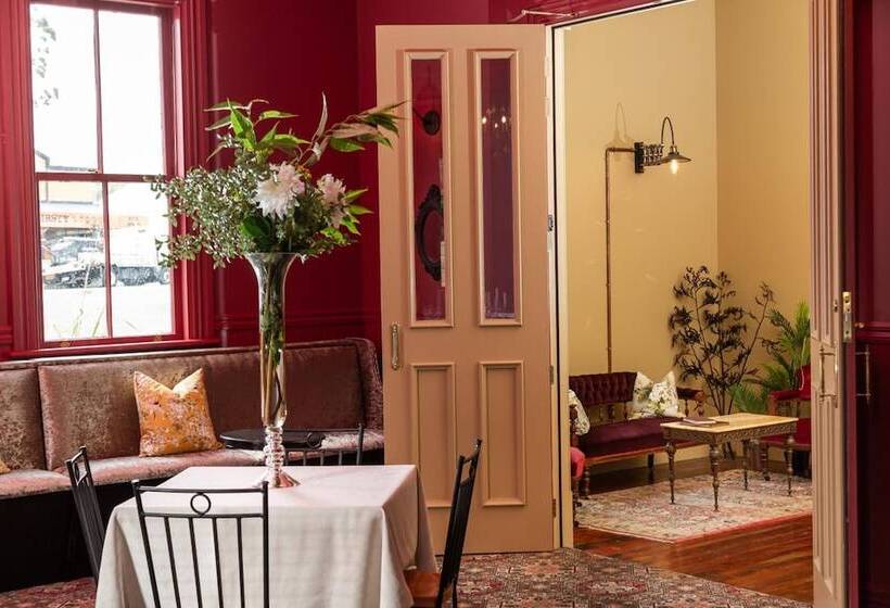 The Royal Hotel Featherston   Boutique