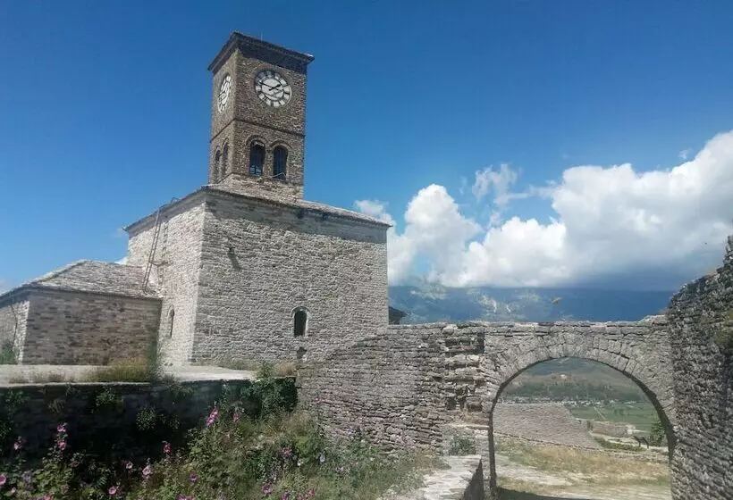 Host El Greco   Hostel