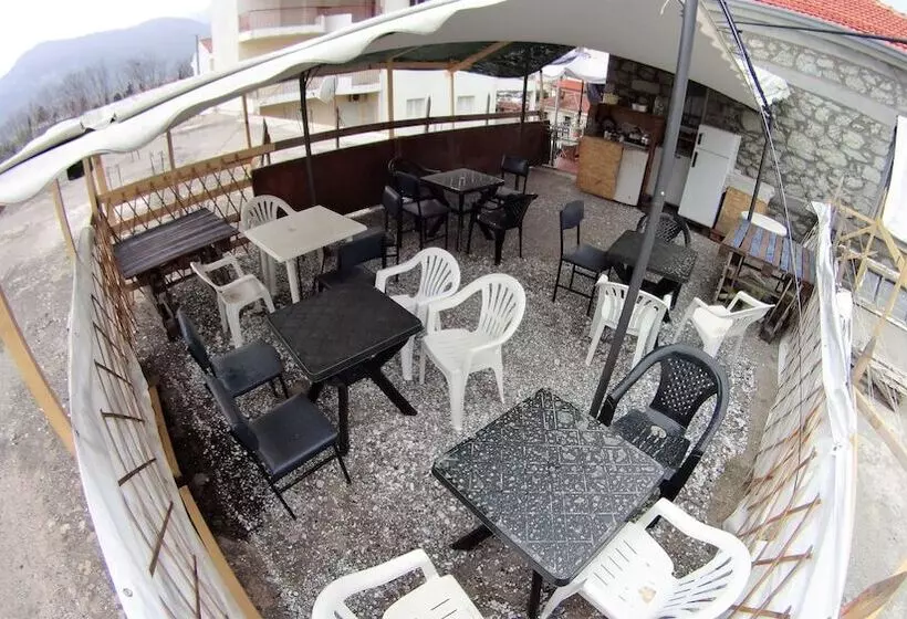 Host El Greco   Hostel