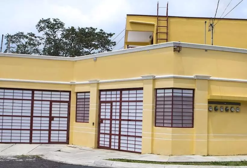 Aamiaismajoitus (B&B) Apartamento El Descanso