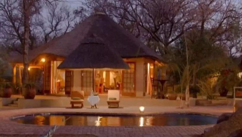 Hotelli Bateleur Tented Safari Lodge And Bush Spa