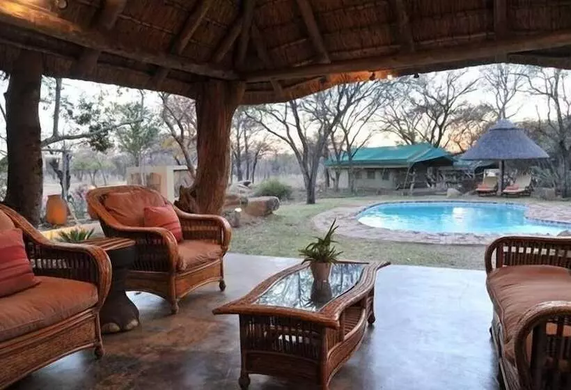 Hotelli Bateleur Tented Safari Lodge And Bush Spa