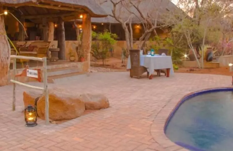 Hotelli Bateleur Tented Safari Lodge And Bush Spa