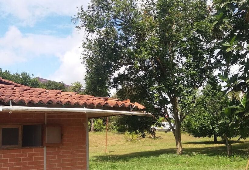 هتل Cabañas Mega